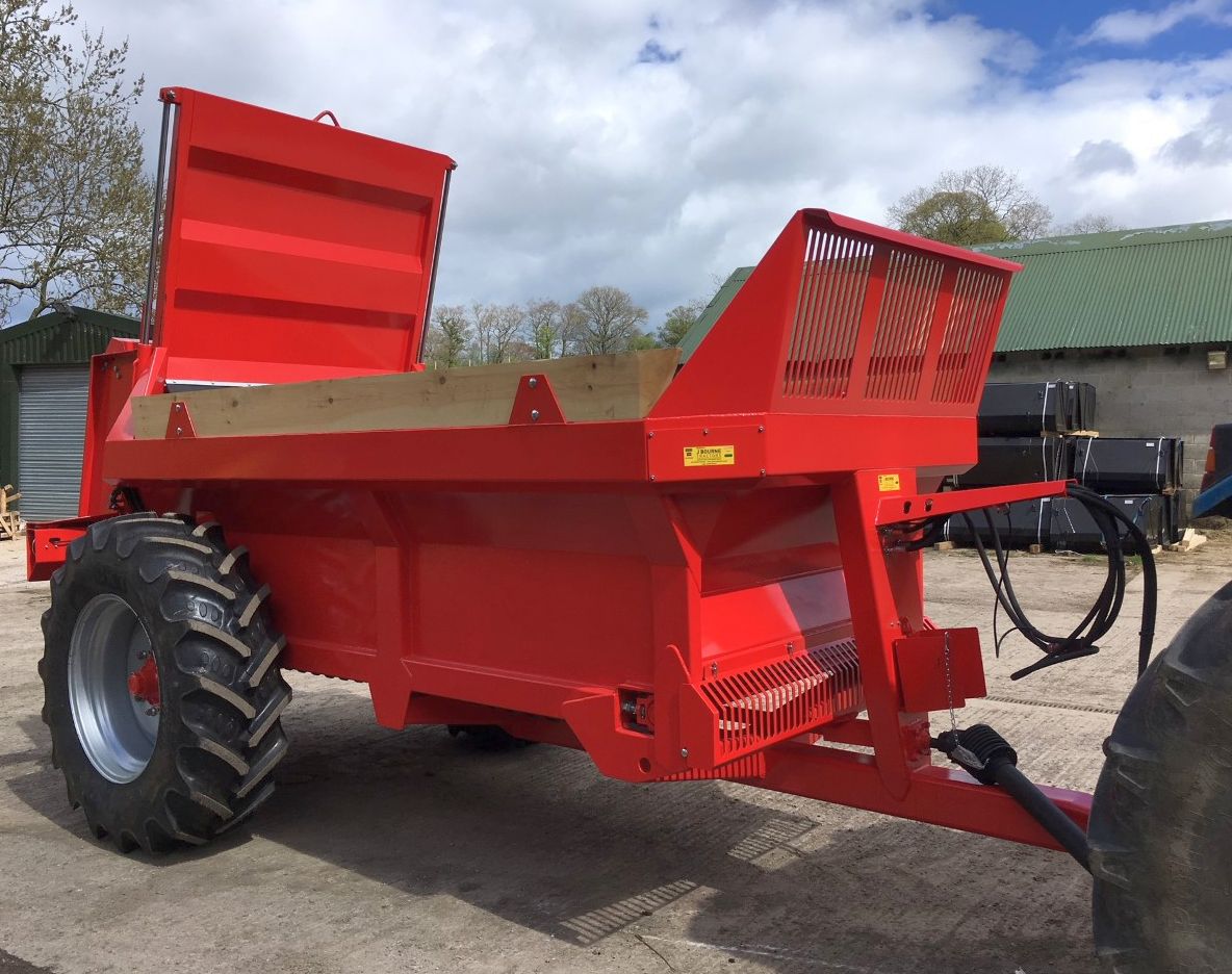 NEW 6 TONNE AGROSPREAD REAR DISCHARGE MUCK SPREADER J Bourne Tractors