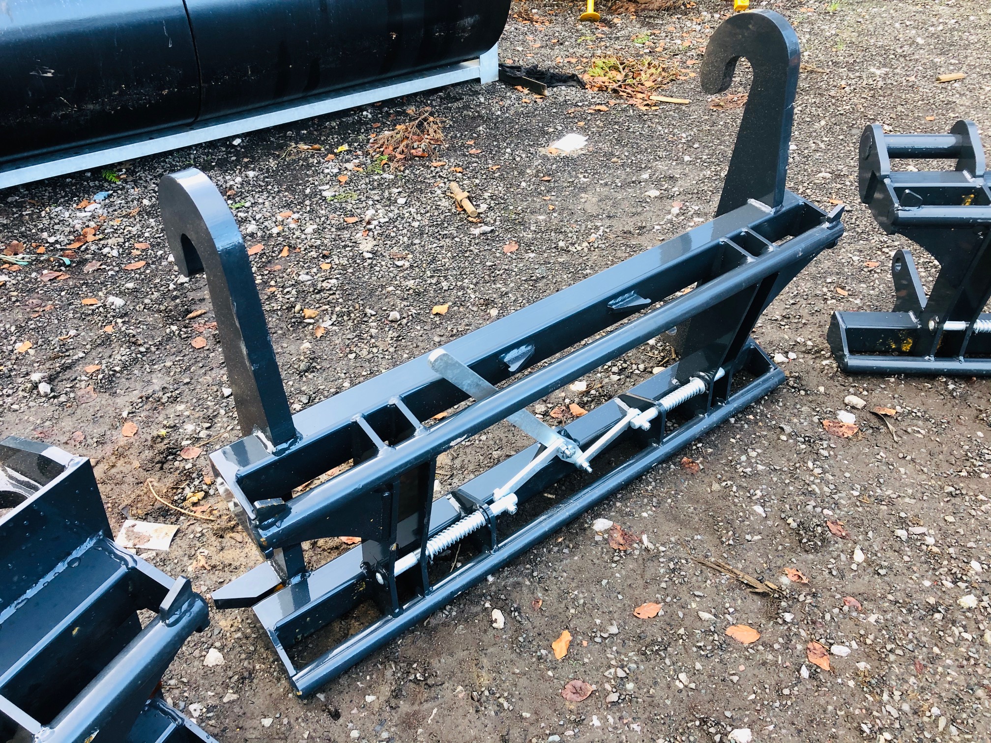 TRACTOR LOADER / TELEHANDLER ADAPTOR PLATES / HEADSTOCK J Bourne Tractors