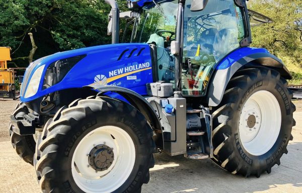 NEW HOLLAND T6.145